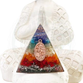 PIRÁMIDE ORGONITA 7 CHAKRAS OM